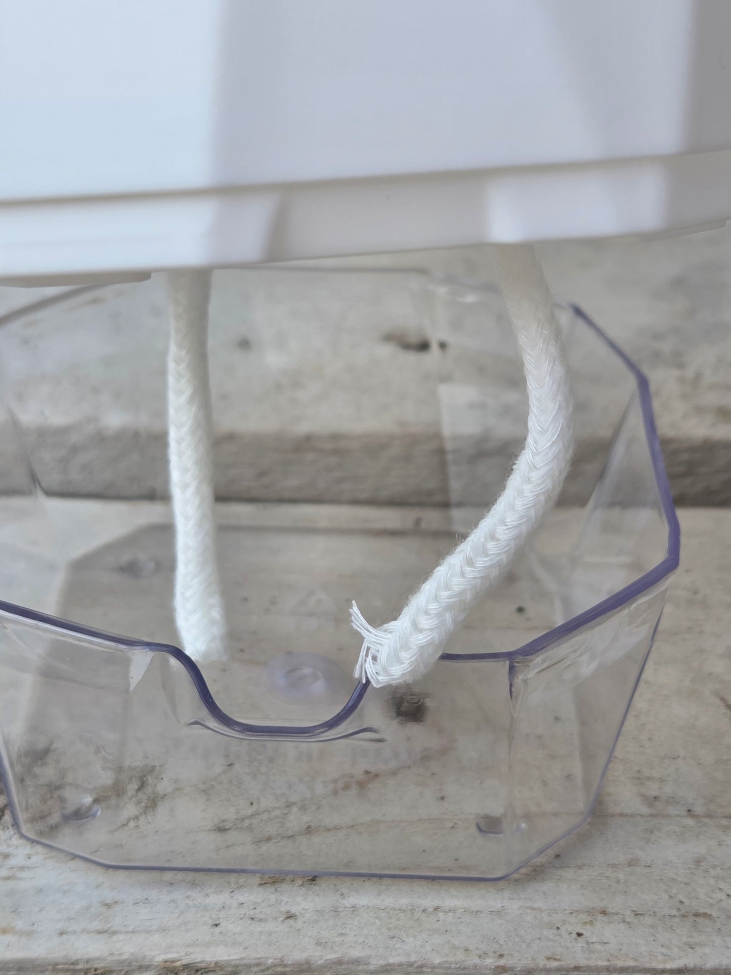 Modern White Self-Watering Pot – 12.5cm x 13.5cm